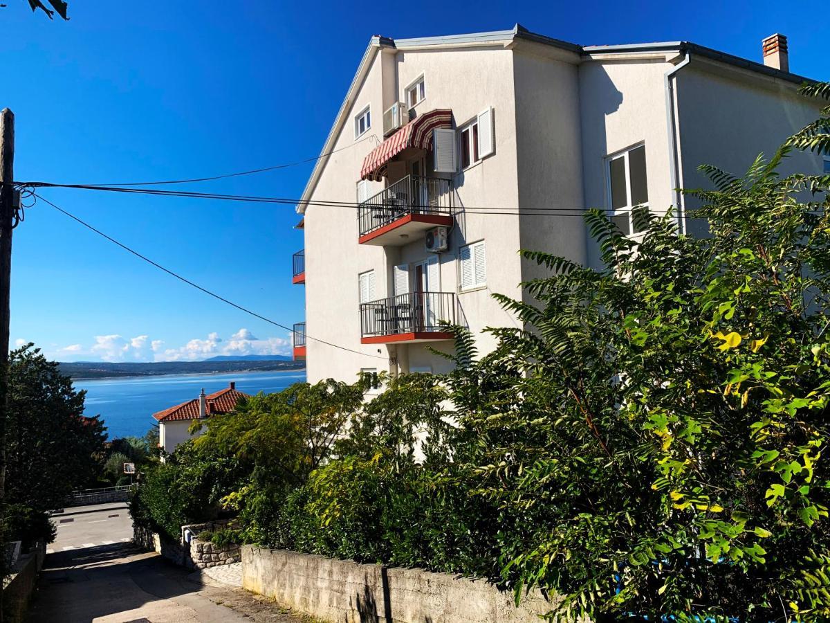 Apartments Julija Crikvenica Exteriör bild