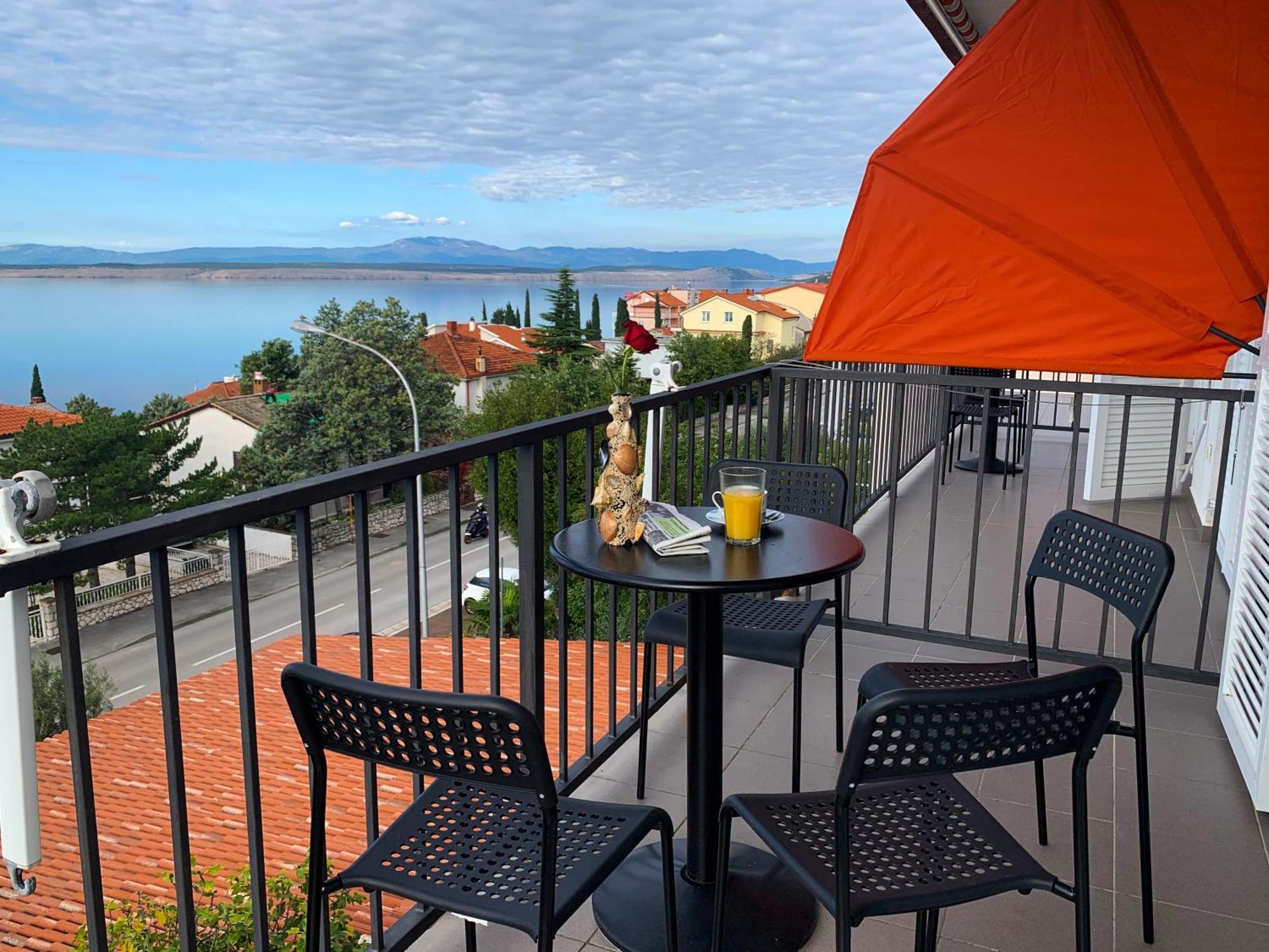 Apartments Julija Crikvenica Rum bild