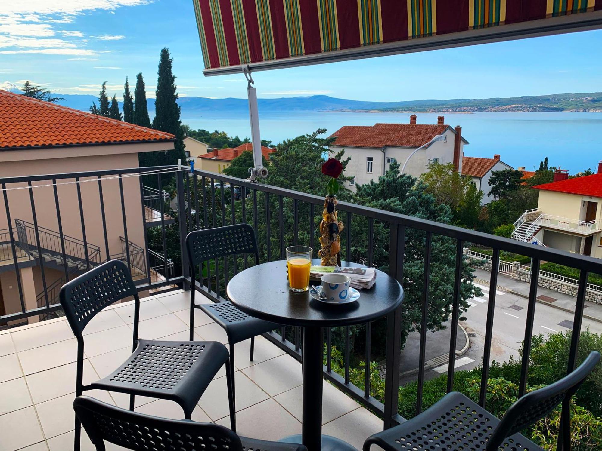 Apartments Julija Crikvenica Rum bild